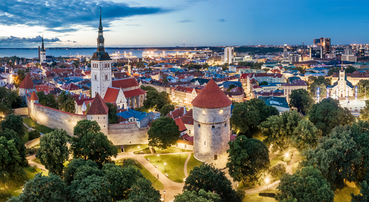 Estland Tallinn Sommernacht Foto Visit Estonia